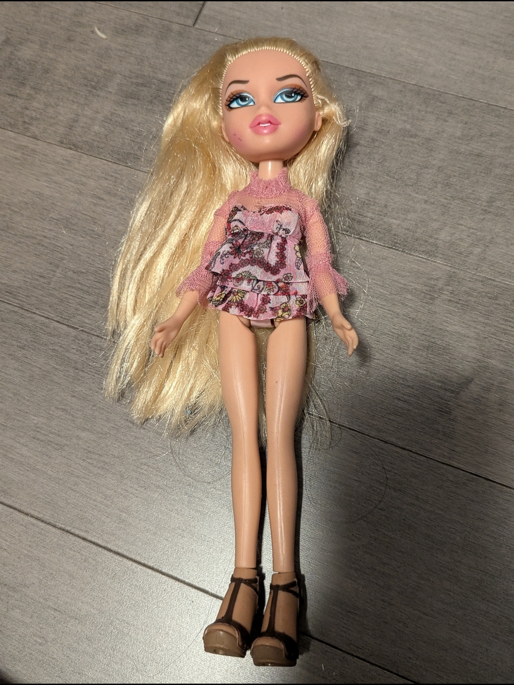 Bratz Chloe Blonde Fashion Doll in Pink Floral Top